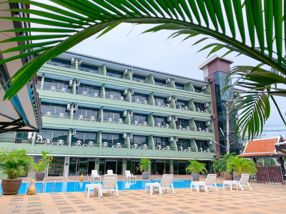 Suppamitr Villa Hotel Pattaya Exterior photo