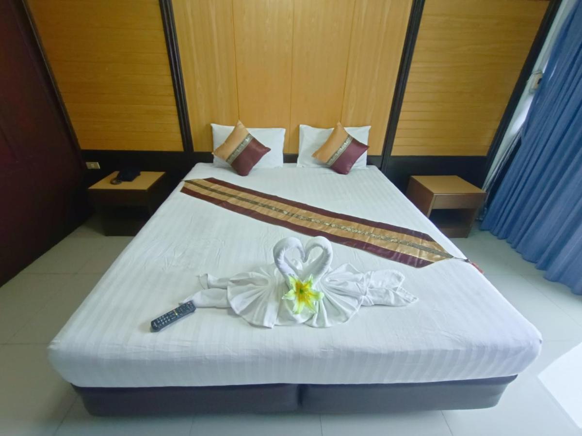 Suppamitr Villa Hotel Pattaya Exterior photo