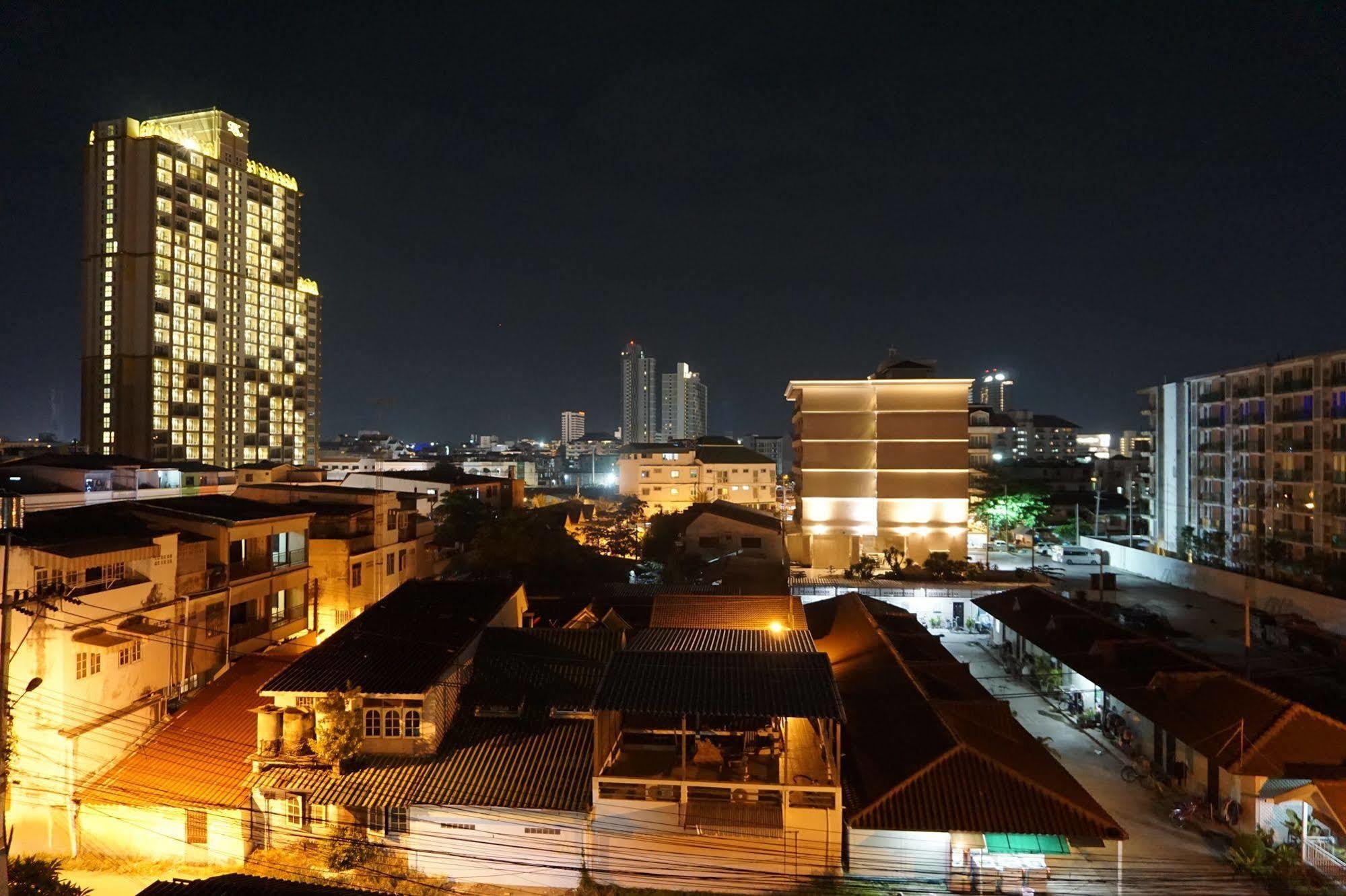 Suppamitr Villa Hotel Pattaya Exterior photo