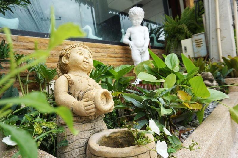Suppamitr Villa Hotel Pattaya Exterior photo