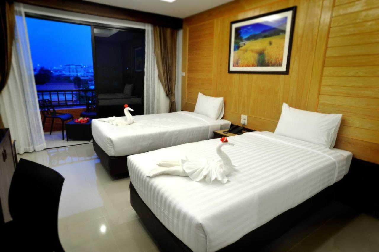 Suppamitr Villa Hotel Pattaya Exterior photo